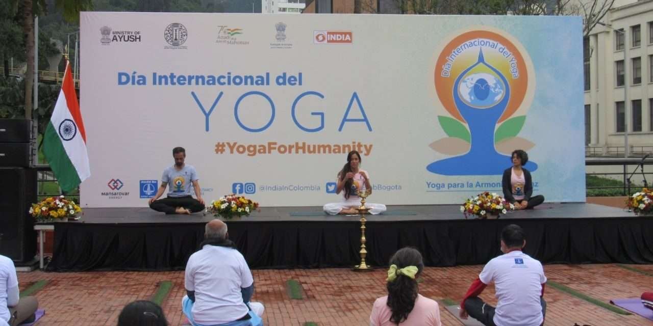 Hoy celebre el día del yoga gratis en la Universidad Icesi