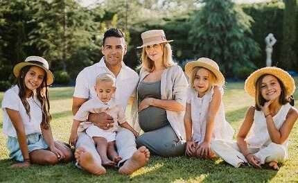 Falcao y su esposa le dieron la bienvenida a su quinta hija