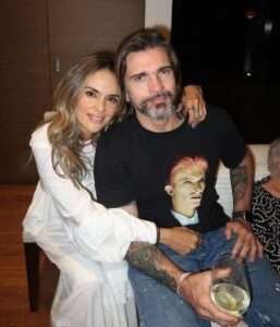 Juanes y su esposa Karen Martínez