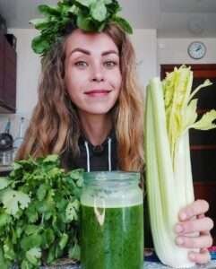Zhanna Samsonova, crudivegana