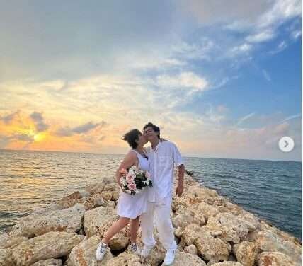 Alina Lozano cumplió su sueño y se ‘casó’ con Jim en una playa en Cartagena