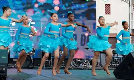 Disfruta de un fin de semana cultural en Cali: Salsa, cocina en vivo y teatro