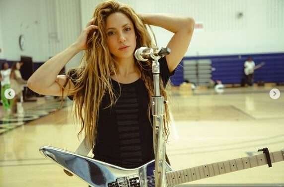 Shakira, lista para deslumbrar en los premios MTV VMAs